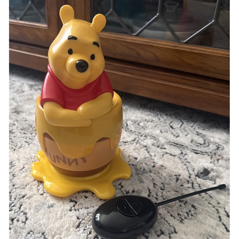 New‎ Disney Remote Control Winnie The Pooh Hunny Pot RC Toy 27MHz EUC Works